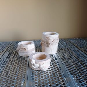 Set van 3 houten kaarsenstandaards met strikje