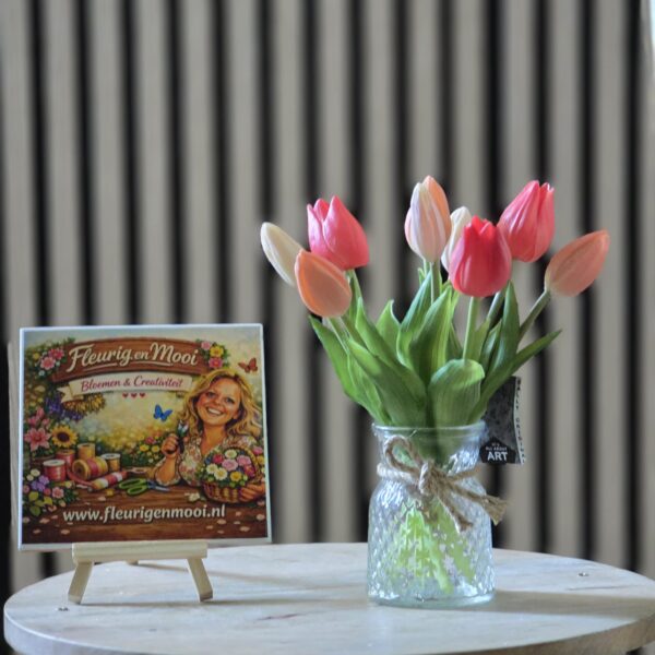 3 kleuren tulpen in een glazen vaasje Sally Original
