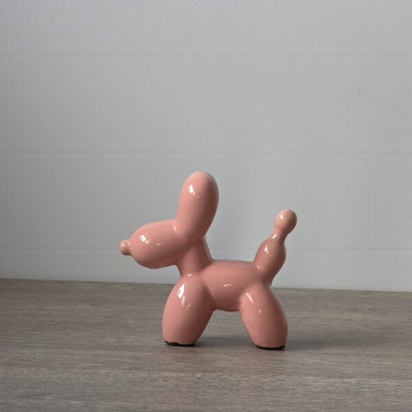 Staand roze ballon hondje